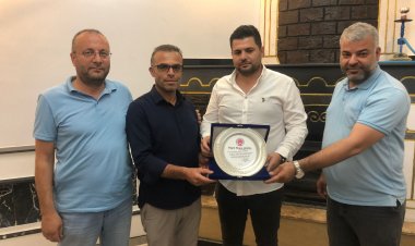 Sinan Güzel’e 'Yılın Satış' ödülü