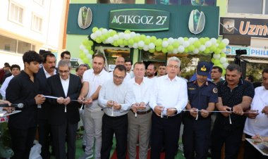 Açıkgöz 27 Fıstık Showroom ve Satış Mağazası Hizmete Açıldı