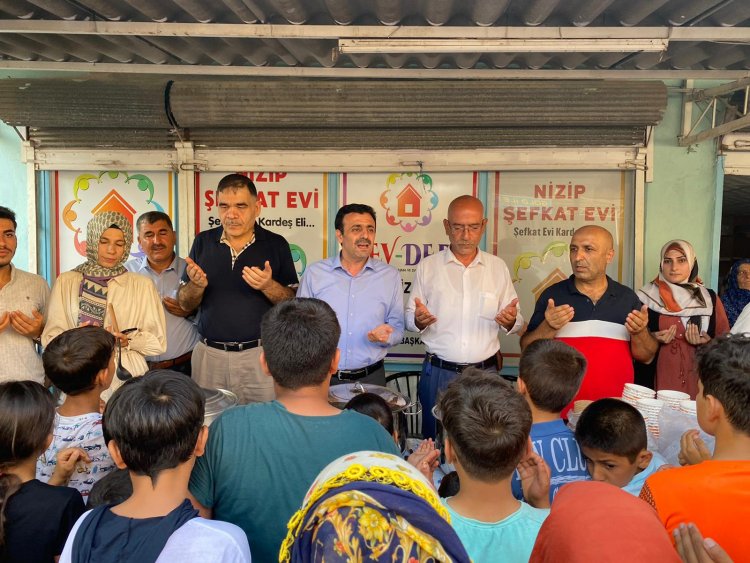 Nizip Şevkat Evi Derneği'nden Aşure Etkinliği