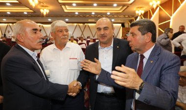 NİZİP TİCARET BORSASI SEÇİMLERİNDE BAŞKAN İBRAHİM SARI GÜVEN TAZELEDİ