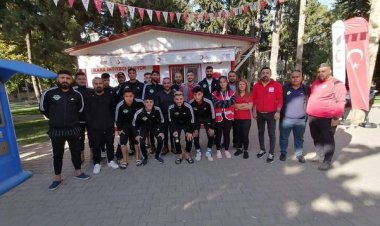 Nizip Spor'dan 'Kan ver can ver' kampanyasına destek
