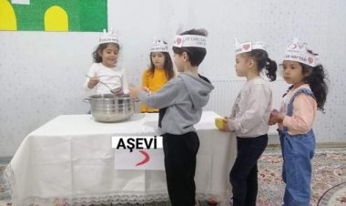 Nizip'te minikler Kızılay Haftası'nı kutladı