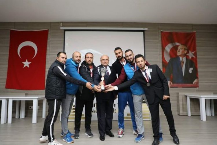 24 KASIM ÖĞRETMENLER GÜNÜ TÖRENLERLE KUTLANDI