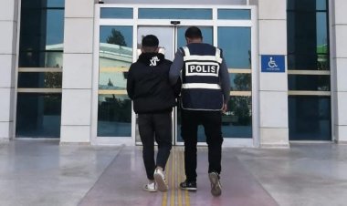 Hırsızlık zanlısı kıskıvrak yakalandı