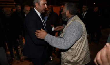 Gül ve protokol üyelerinden şehit ailesine ziyaret 