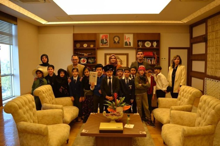 Minik öğrencilerden Kaymakam Çağlar'a Ziyaret