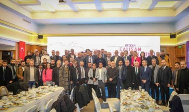 Başkan Şahin Gazetecilerle bir araya geldi