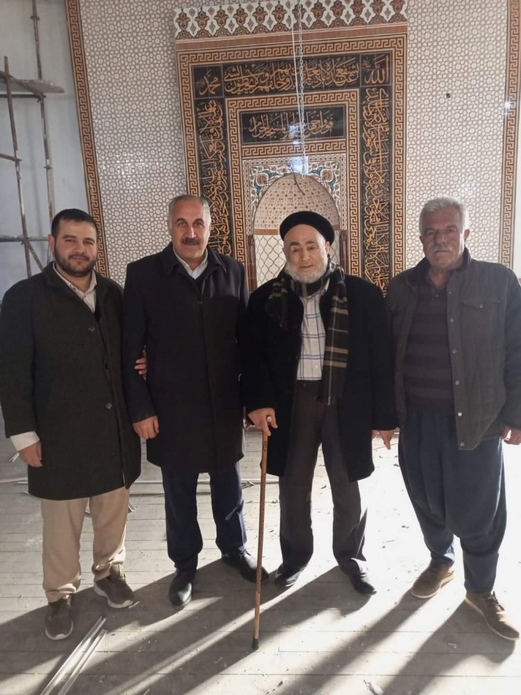 Gül'den İstasyon Camisine Ziyaret