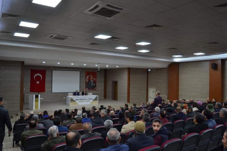 Nizip'te muhtarlar toplantısı yapıldı