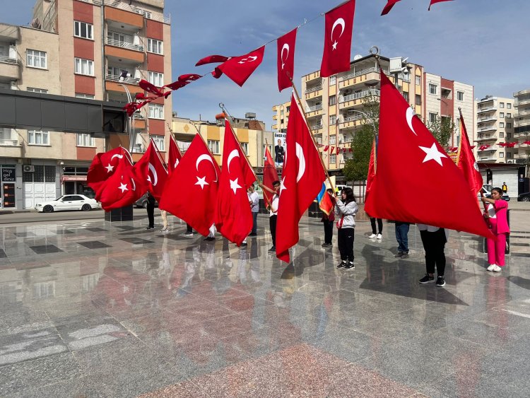 Nizip'te 23 Nisan Buruk Kutlandı
