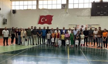 Depremde hayatını kaybededen Sudenur ve Müge Kaplan unutulmadı