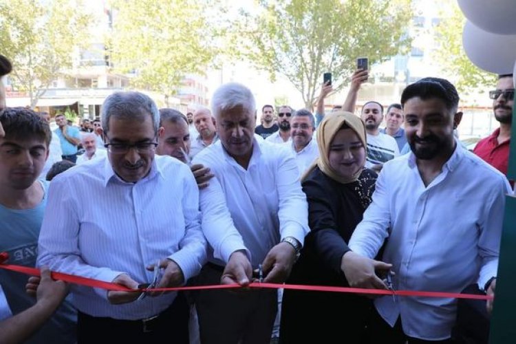 "Öz ANTEPİA Baklava ve Künefe Salonu hizmete açıldı