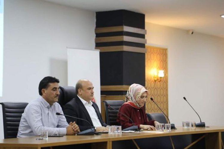 Nizip Belediyesi Eylül Ayı Olağan Meclis toplantısı Belediye Başkanı Mehmet Sarı başkanlığında ve Meclis Üyelerinin katılımıyla gerçekleştirildi. Başkan Sarı, alınan kararların hayırlara vesile olmasını diledi.