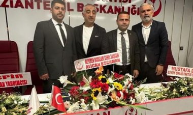 Alperen Ocakları Gaziantep’te bayrak değişimi