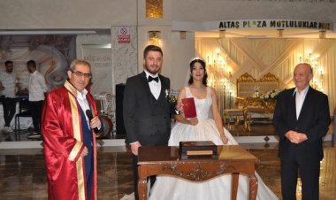 Öğüt ve Yenici ailesinin mutlu günü