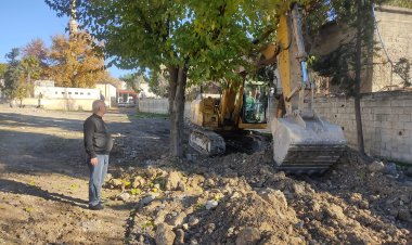 Muhtar Çiçek'ten Çiçek gibi hizmet
