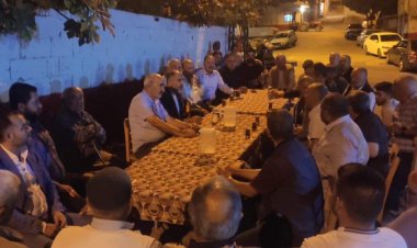 Ak Parti Nizip İlçe Başkanı Yakup Karakuş, Kocatepe Mahallesi'nde İstişare Toplantısı Düzenledi