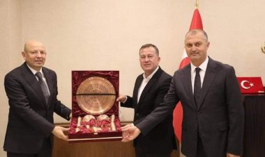 Hayırsever İşadamlarından Belediye Başkanı Doğan'a Ziyaret: Nizip'in Ekonomik Kalkınması İçin Öneriler Sunuldu