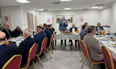 Nizip Kaymakamlığı, Hayırseverleri İftar Yemeğinde Buluşturdu