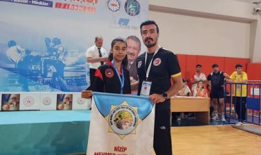 Nizip MAE Halk Eğitim Spor Kulübü’nden Kick Boks’ta Büyük Başarı!