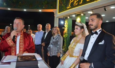 Nizip’te Görkemli Düğün: Kendirci ve Süzer Ailelerinin Evlatları Hayatlarını Birleştirdi