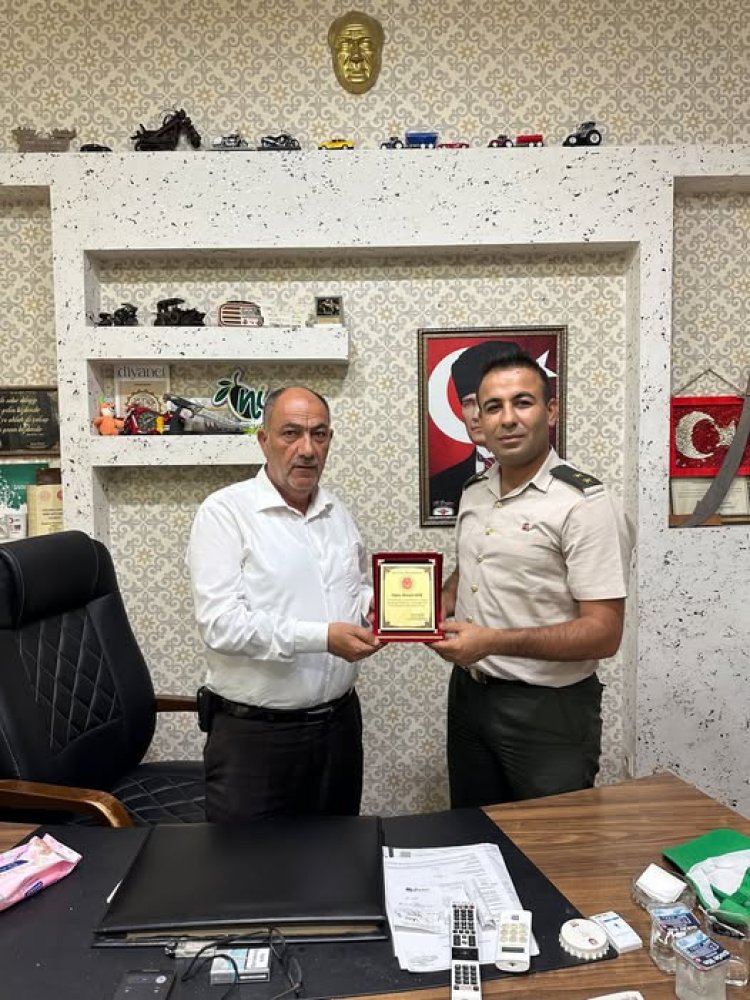 Şehit Yakınları ve Gazilere Verilen Destek Plaketle Taltif Edildi