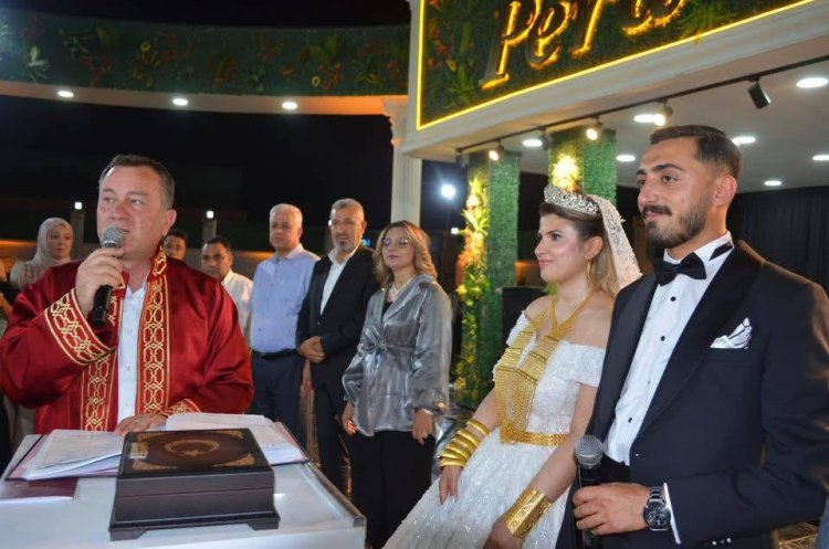 Nizip’te Görkemli Düğün: Kendirci ve Süzer Ailelerinin Evlatları Hayatlarını Birleştirdi