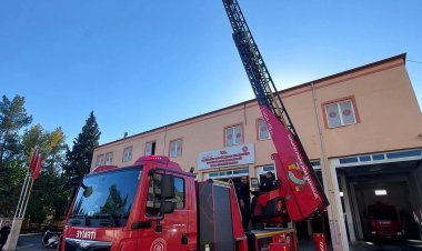 Gaziantep Büyükşehir Belediyesi’nden Nizip’e Güçlü Takviye: Yeni İtfaiye Aracı Hizmete Girdi