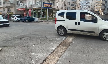 Nizip’te Kazılan Yollar Sürücülere Zor Anlar Yaşatıyor