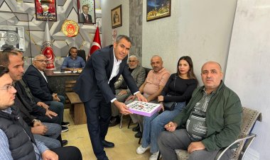 AK Parti Nizip Teşkilatından Gazeteciler Günü’nde Anlamlı Ziyaret