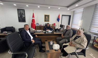AK Parti Nizip Sosyal Politikalar Başkanlığından Jandarma Komutanlığına Ziyaret