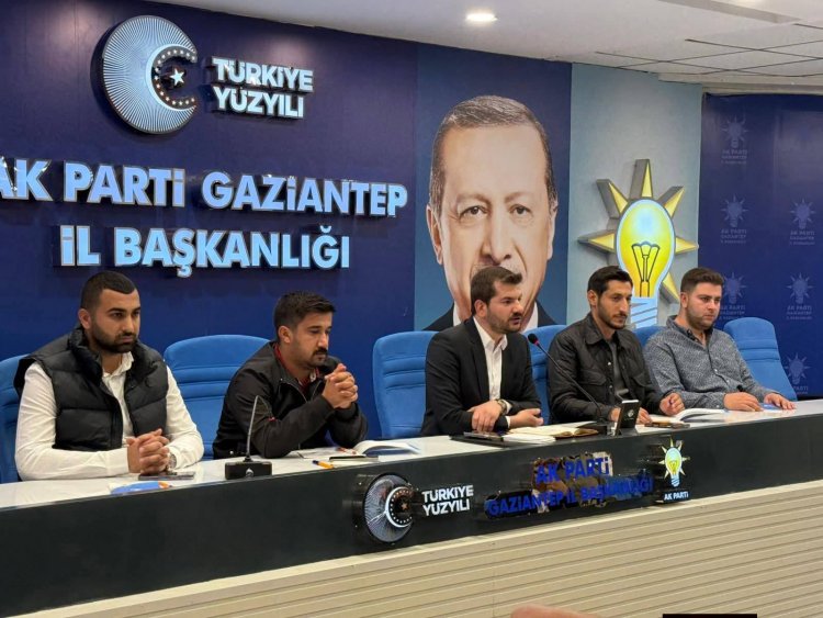 AK Parti Gaziantep Gençlik Kolları Haftalık Yönetim Kurulu Toplantısı Gerçekleştirildi