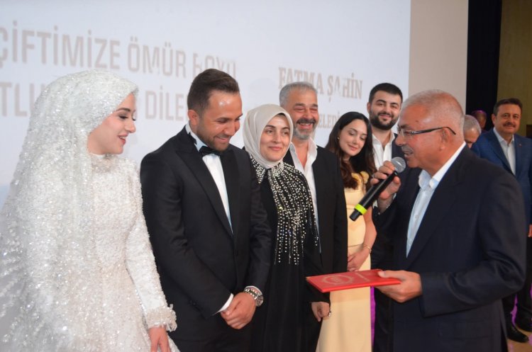 İnal ve Güner Ailelerinin Mutlu Günü: Betül ile Resul Dünyaevine Girdi