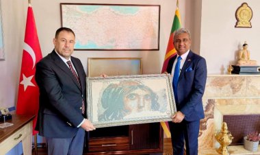 Sri Lanka Gaziantep Fahri Konsolosu Süleyman Çiçek’ten Büyükelçiye Hayırlı Olsun Ziyareti