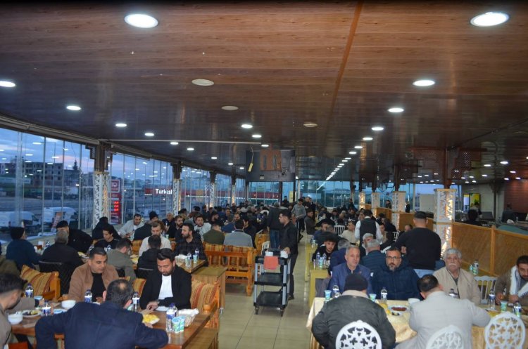 Nizip Orman Ürünleri, Mobilyacı Esnaflarıyla İftar Sofrasında Buluştu