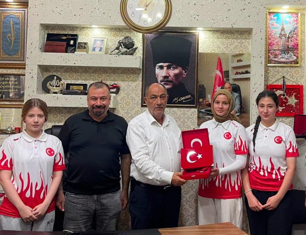 Nizipli Wushu Sporcularından Uluslararası Arenada Büyük Başarı: Şampiyonlar Destekçilerini Ziyaret Etti