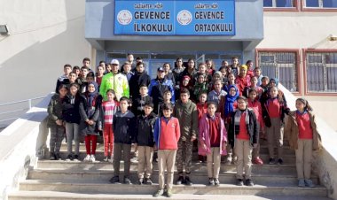 POLİSLER ÖĞRENCİLERLE BULUŞTU!