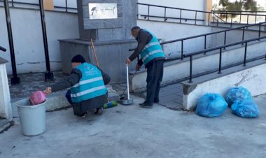 Hükümlüler okul temizliği yaptı