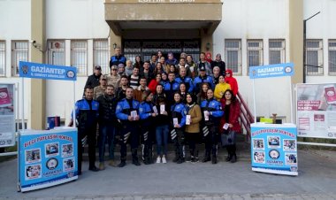 KADES’ten Bilgilendirme Stantı