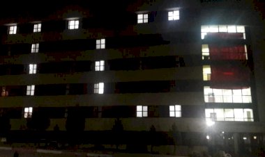 Öğrenciler odalarının ışıklarıyla “T.C” yazdı