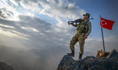 ŞEHİTLERİMİZE DİL UZATAN SOYSUZLAR