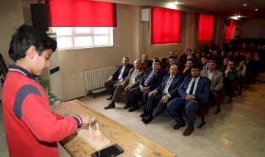 Belediye Başkanı Sarı’da öğrencilere malzeme desteği