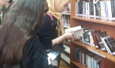 Öğrenciler Kütüphaneyi Gezdi