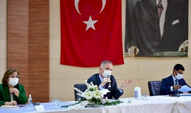 Vali Gül Muhtarlar ile Toplandı