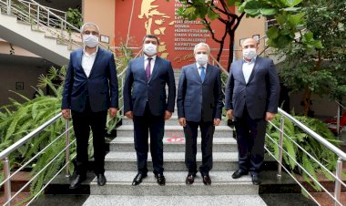 Kaymakam ve Belediye Başkanı’ndan rektöre ziyaret 