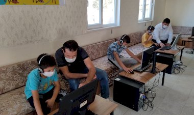Evinde bilgisayar ve internet olmayanlar için EBA sınıfı oluşturuldu