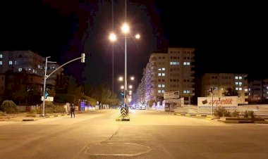 Nizip sokağa çıkma kısıtlaması ile sessizliğe büründü