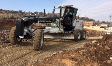 Nizip Belediyesi çalışmalarına ara vermeden devam ediyor