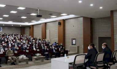 Nizip'te muhtarlar toplantısı yapıldı