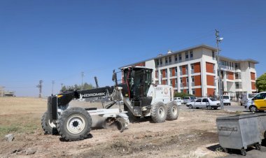 Nizip Belediyesi ekipleri merkez ve kırsal mahallelerde hizmete devam ediyor